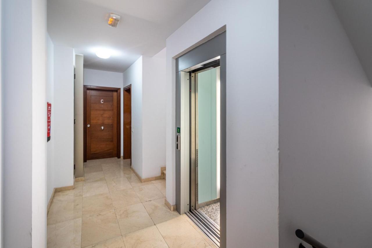 Flatguest Urban Canteras 2 *
